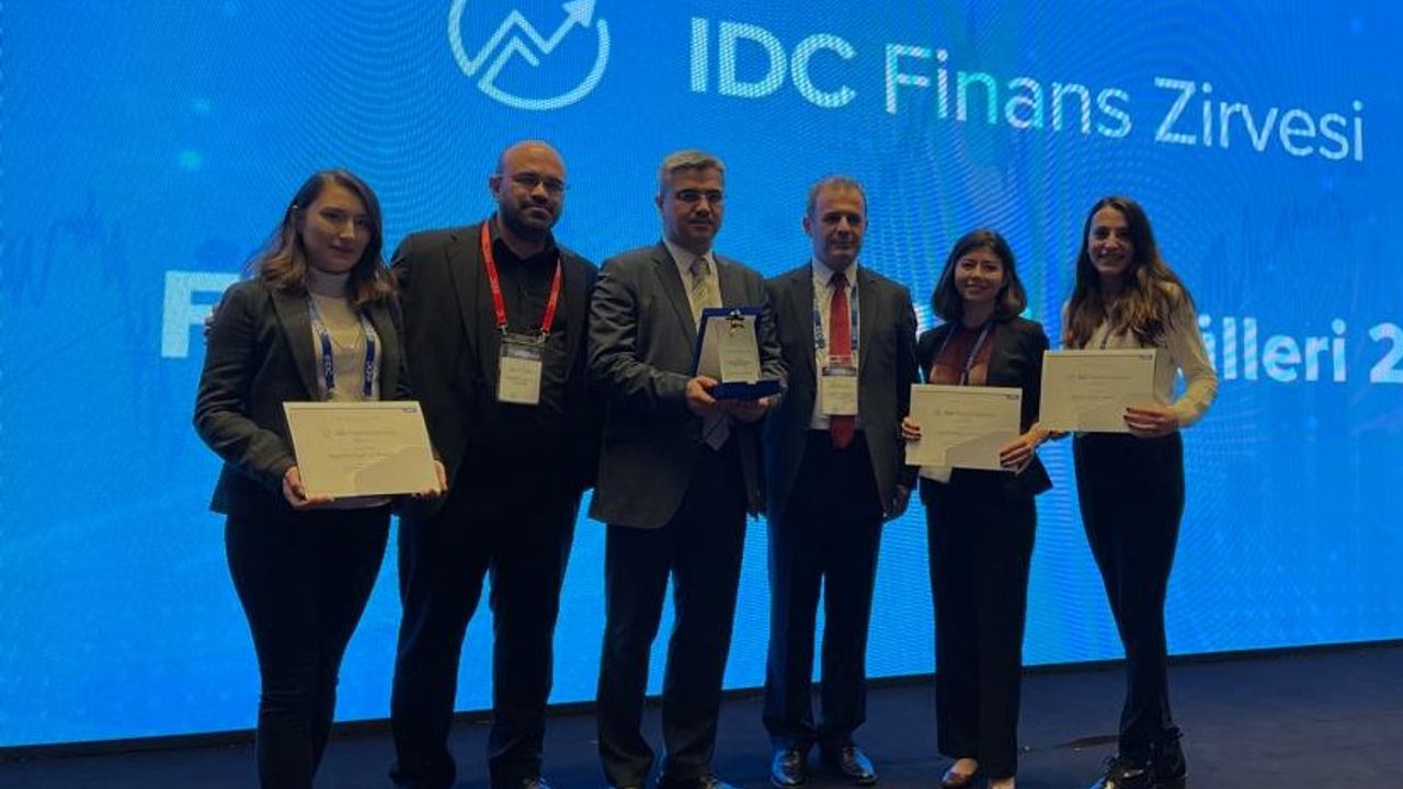 IDC Türkiye Finans Teknoloji Ödülleri’nden AgeSA’ya 4 ödül birden!