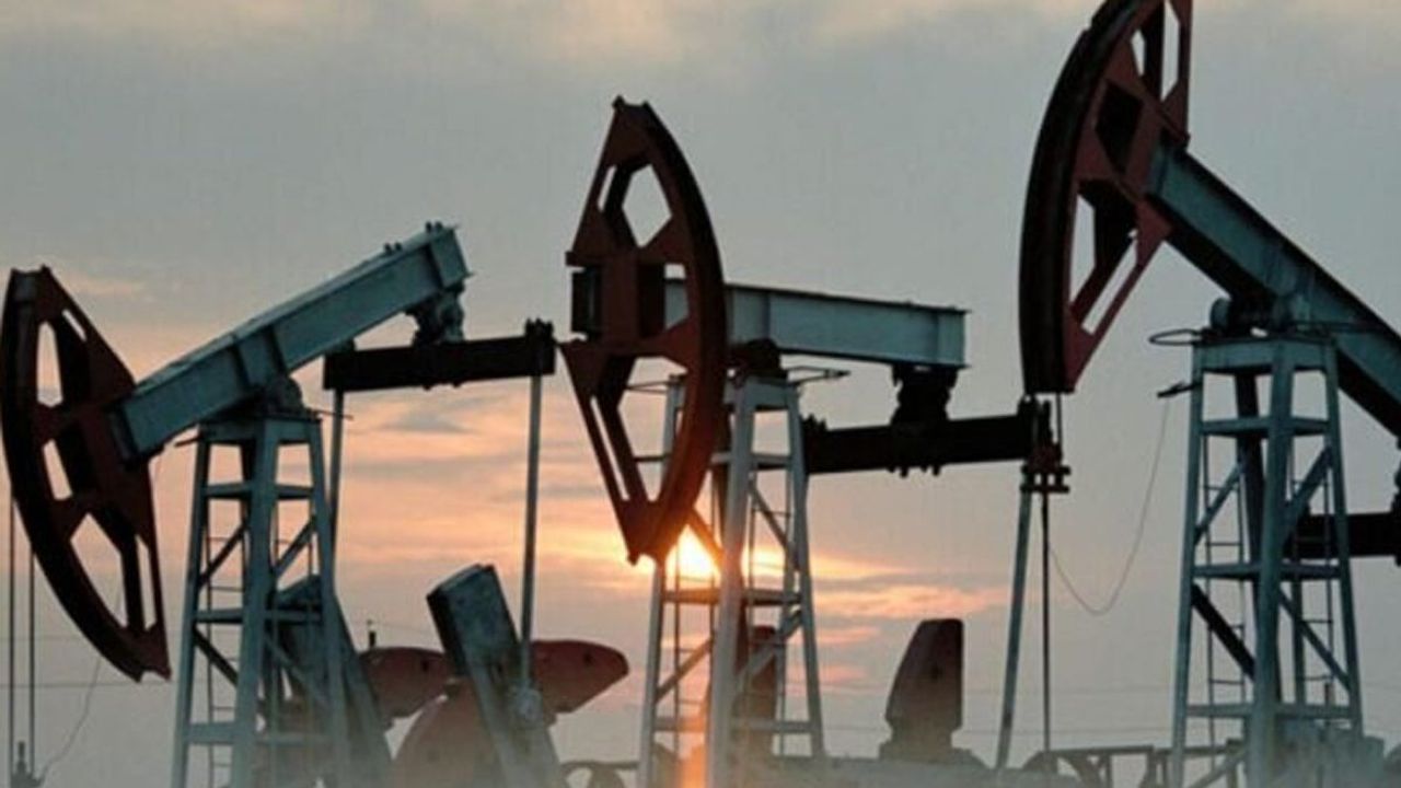 Rusya’dan gelen petrole sigorta yasağı