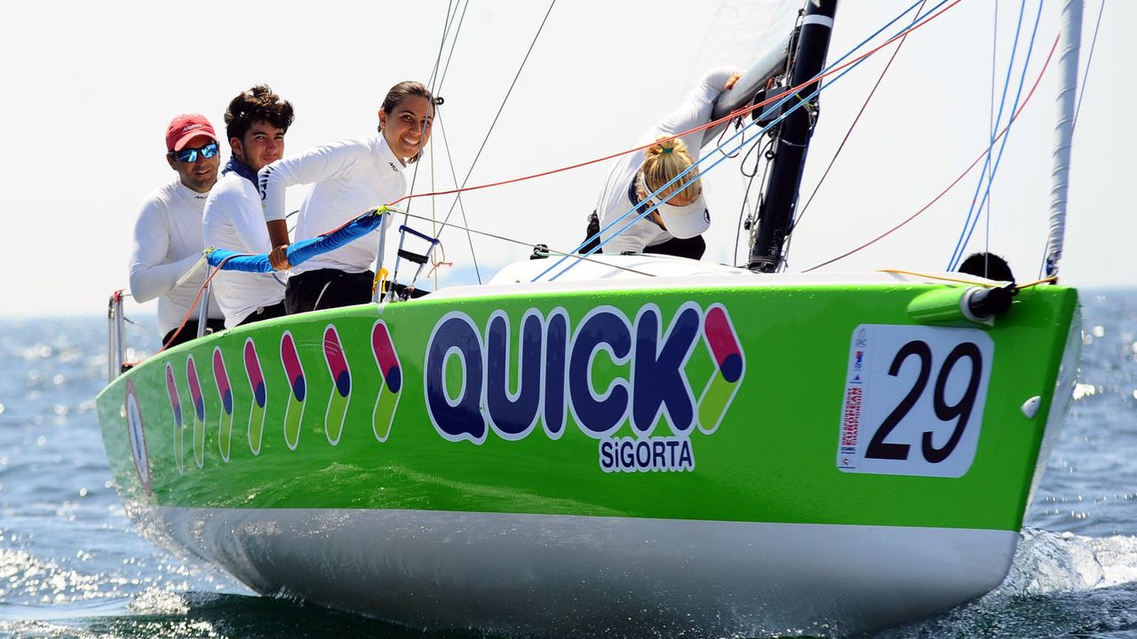 Quick Sigorta yelken takımı şampiyonluklarına bir yenisini daha ekledi