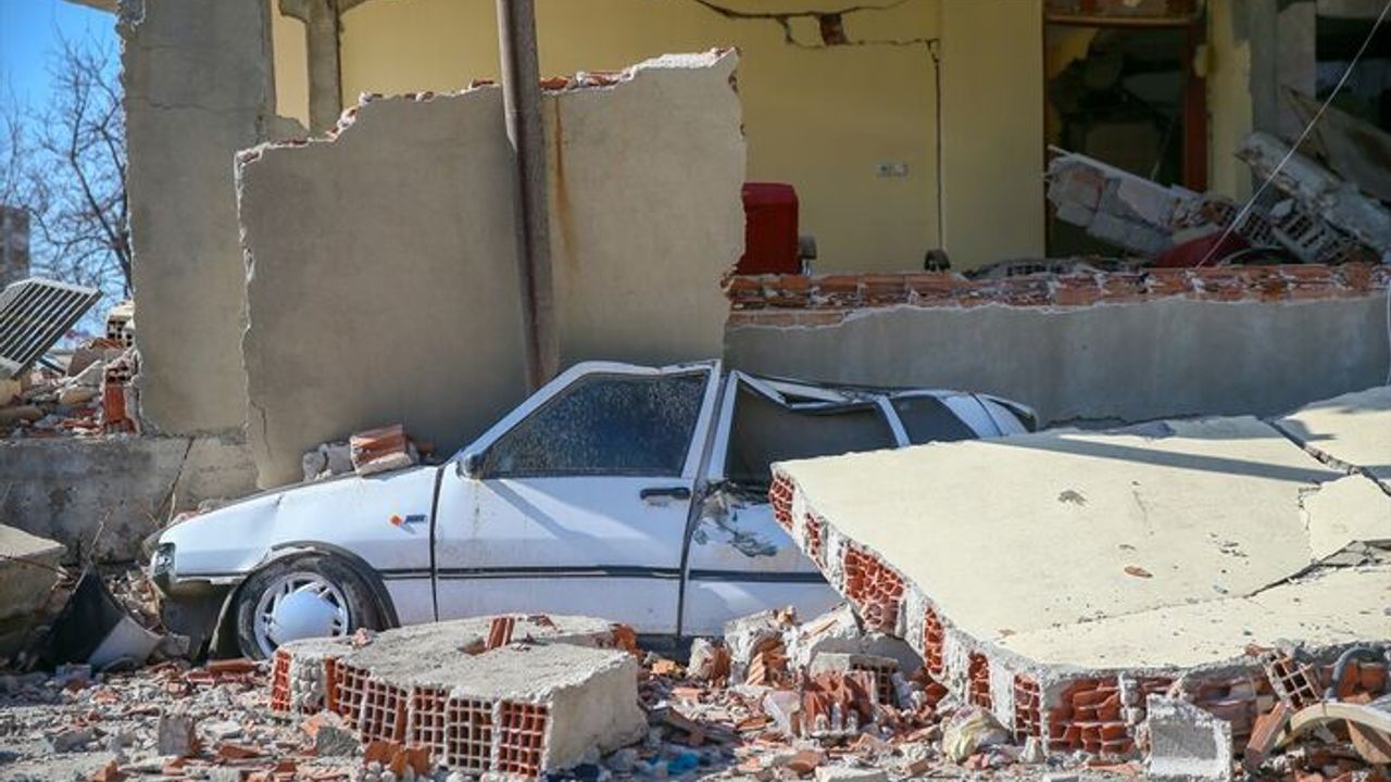 Depremin maddi bilançosu! Afet bölgesinde 1 milyar dolarlık sigortalı hasar oluştu