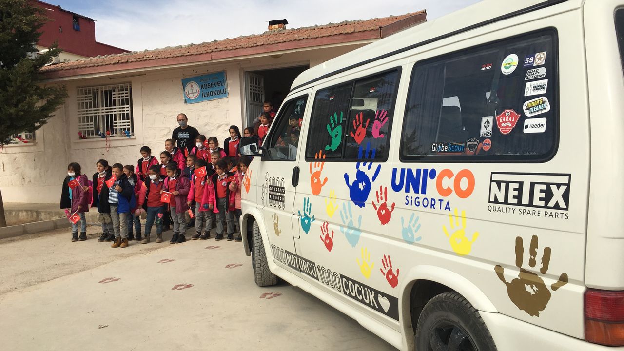 UNICO Sigorta köy okullarına yardımda bulundu