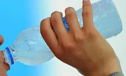Araştırma: Her gün şişe su içenler 90 bin mikroplastik tüketiyor