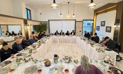 ALC Servis Genel Müdürü Mahmut Şevluk, Darülaceze sakinleriyle iftar sofrasında buluştu