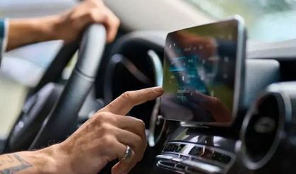 Tartışmaların odağındaki araç içi telefon tutucular ve multimedya sistemleri için karar verildi