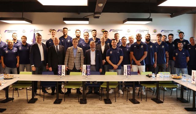 Fenerbahçe Medicana Erkek Voleybol Takımı’ndan Magdeburger Sigorta’ya Ziyaret