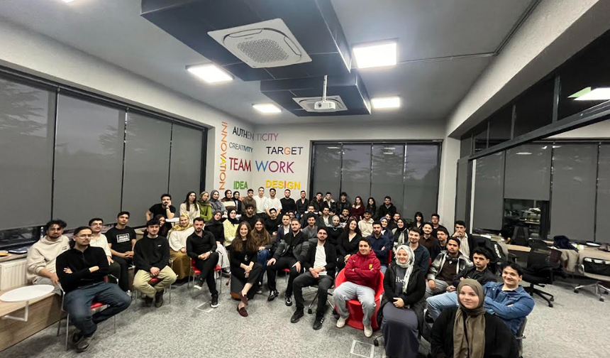 Gençler, AgeSA Insurtech CodeNight’ta geleceğin sigortacılığını tasarladı!