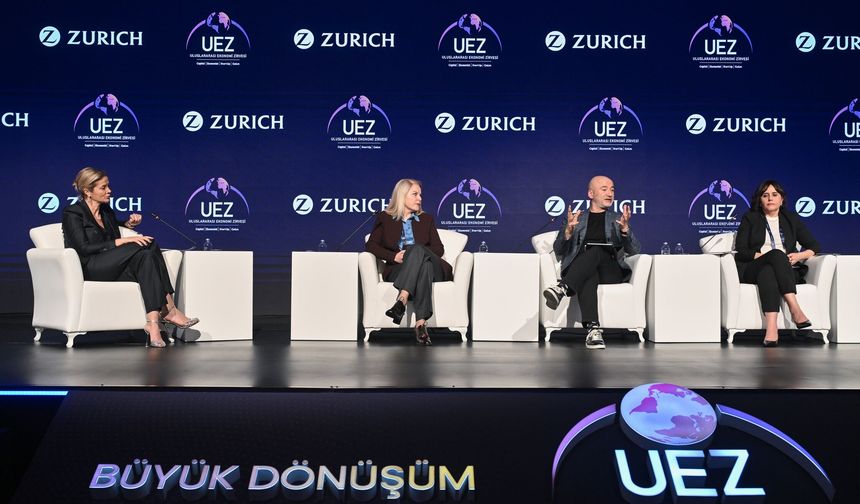 “Çoklu Krizler Çağında Yeni Dünya Düzeni ve Riskler” panelinde yeni dönem dinamikleri tartışıldı