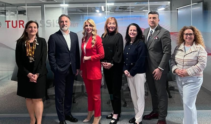 Tur Assist KASIDER Yönetim Kurulu’nu yeni adresinde ağırladı