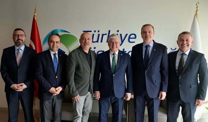 Sigorta ve denizcilik sektörü liderlerinden TSB'ye ziyaret