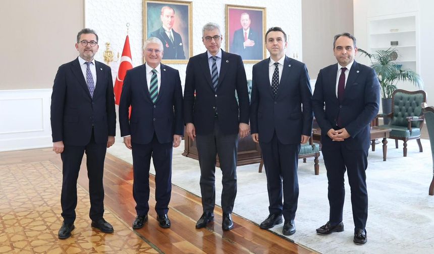 TSB Yönetiminden Sağlık Bakanı Kemal Memişoğlu’na Ziyaret