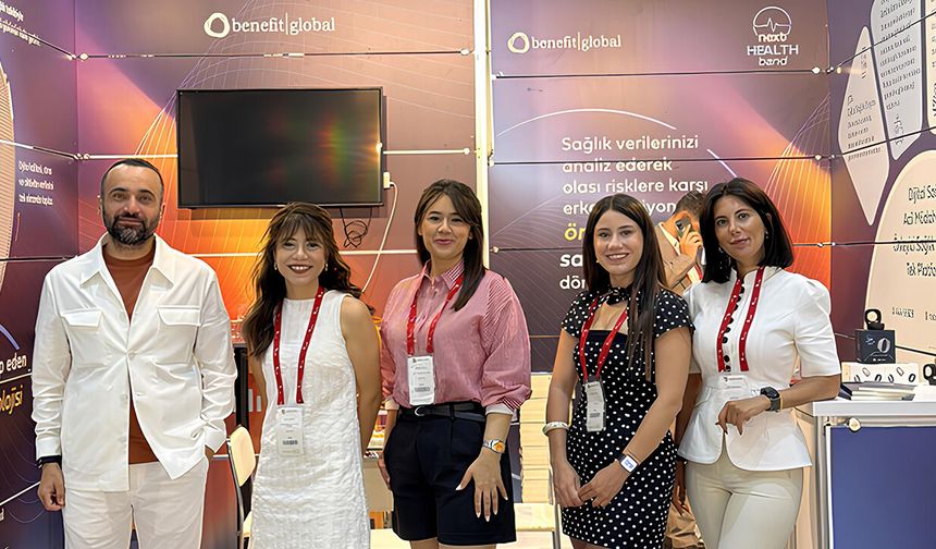 İzmir Sigorta Zirvesi'nde Next Health Band'e yoğun ilgi
