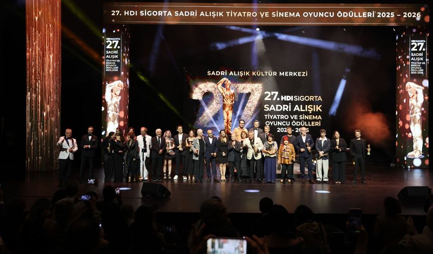 27. HDI Sigorta Sadri Alışık Tiyatro & Sinema Oyuncu Ödülleri sahiplerini buldu