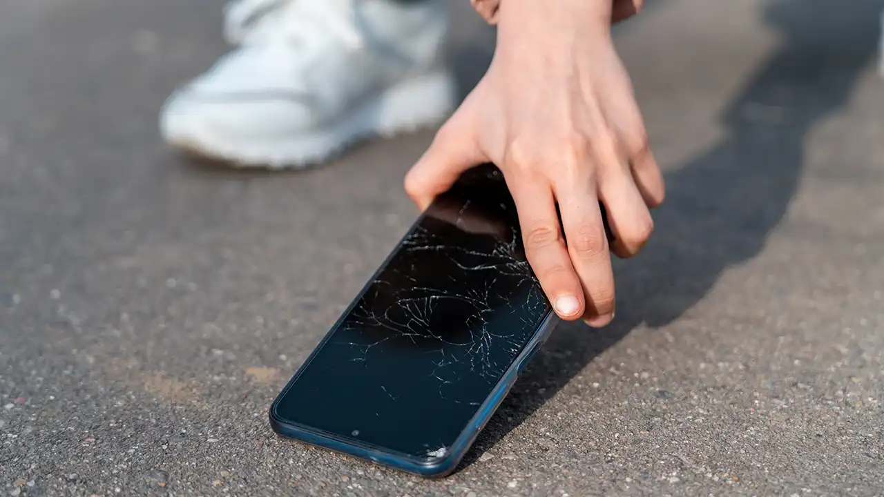 Telefon kaskosu nedir? Hangi hasarları karşılar, yaptırmak mantıklı mı?